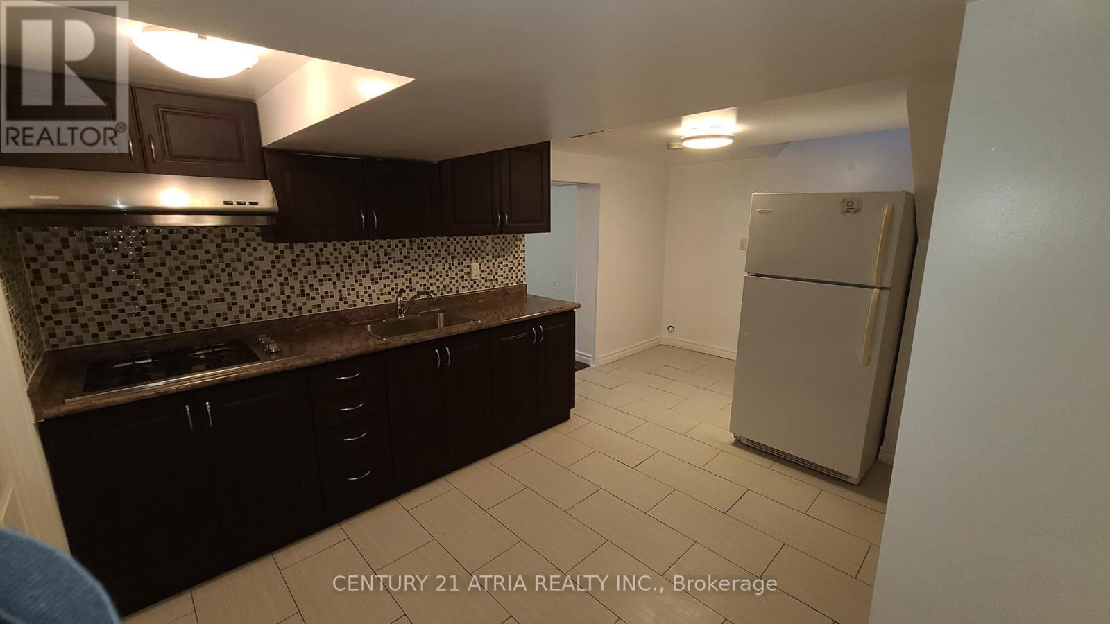 












BSMT - 344 GELLS ROAD

,
Richmond Hill (Crosby),




Ontario
L4C3A6

