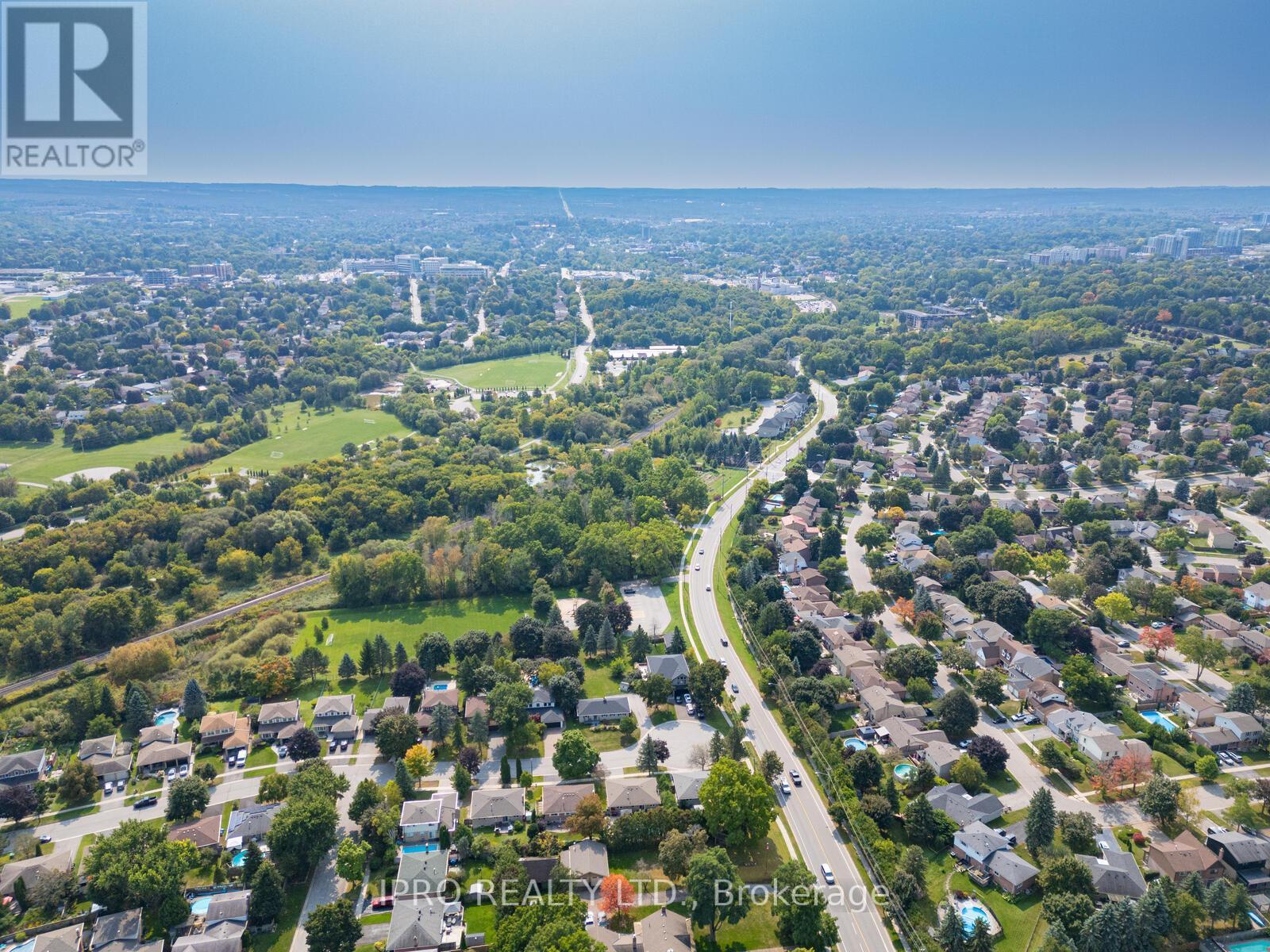 












315 MAIN STREET N

,
Newmarket (Bristol-London),




Ontario
L3Y9A9

