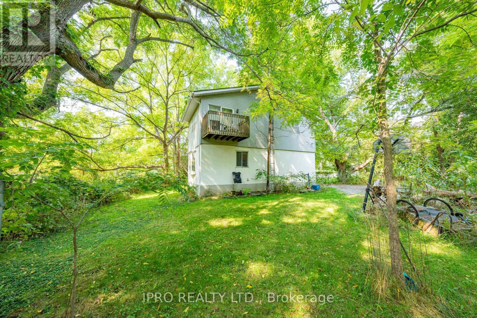 












315 MAIN STREET N

,
Newmarket (Bristol-London),




Ontario
L3Y9A9

