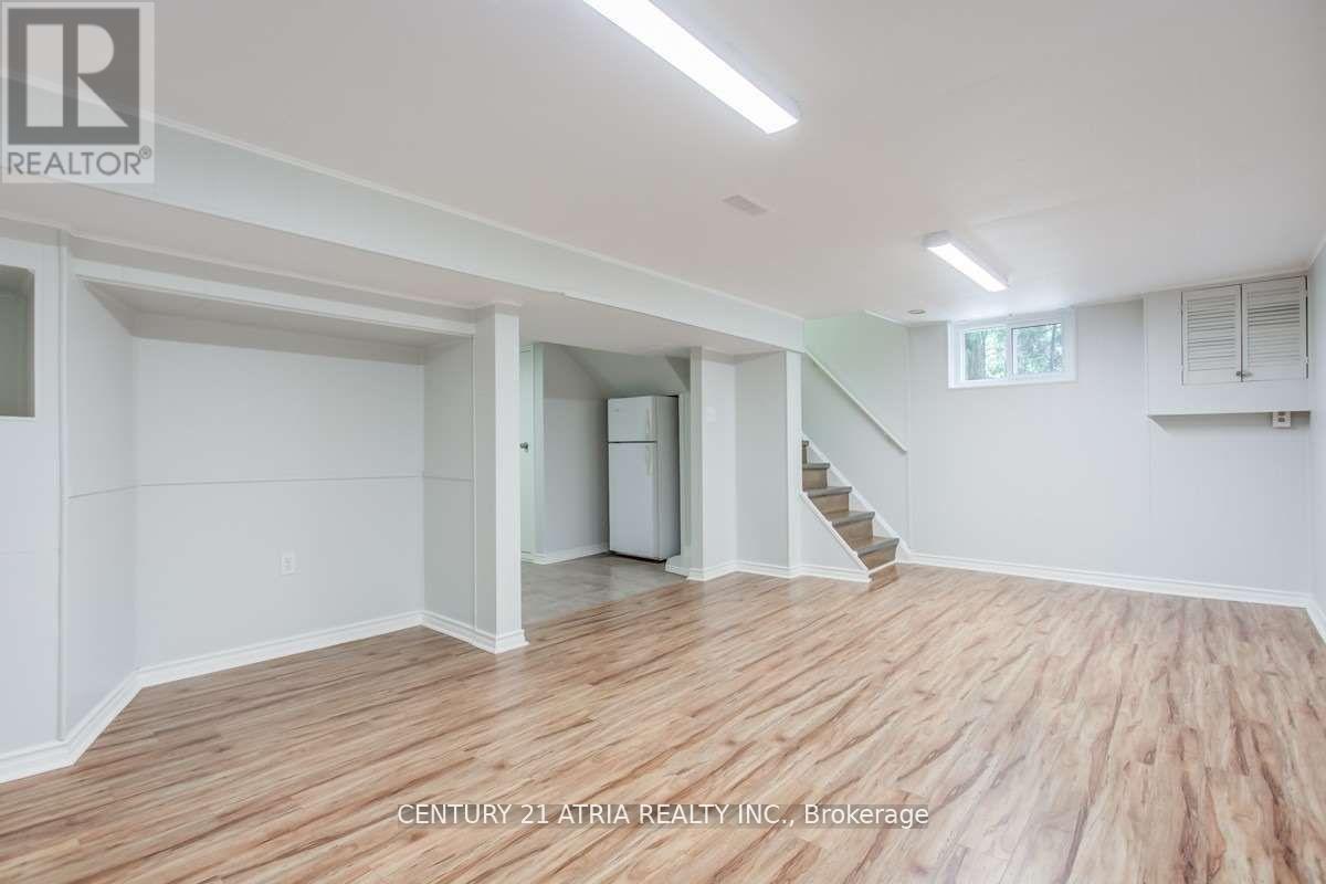 












BASEMENT - 325 NEAL DRIVE

,
Richmond Hill (Crosby),




Ontario
L4C3L3

