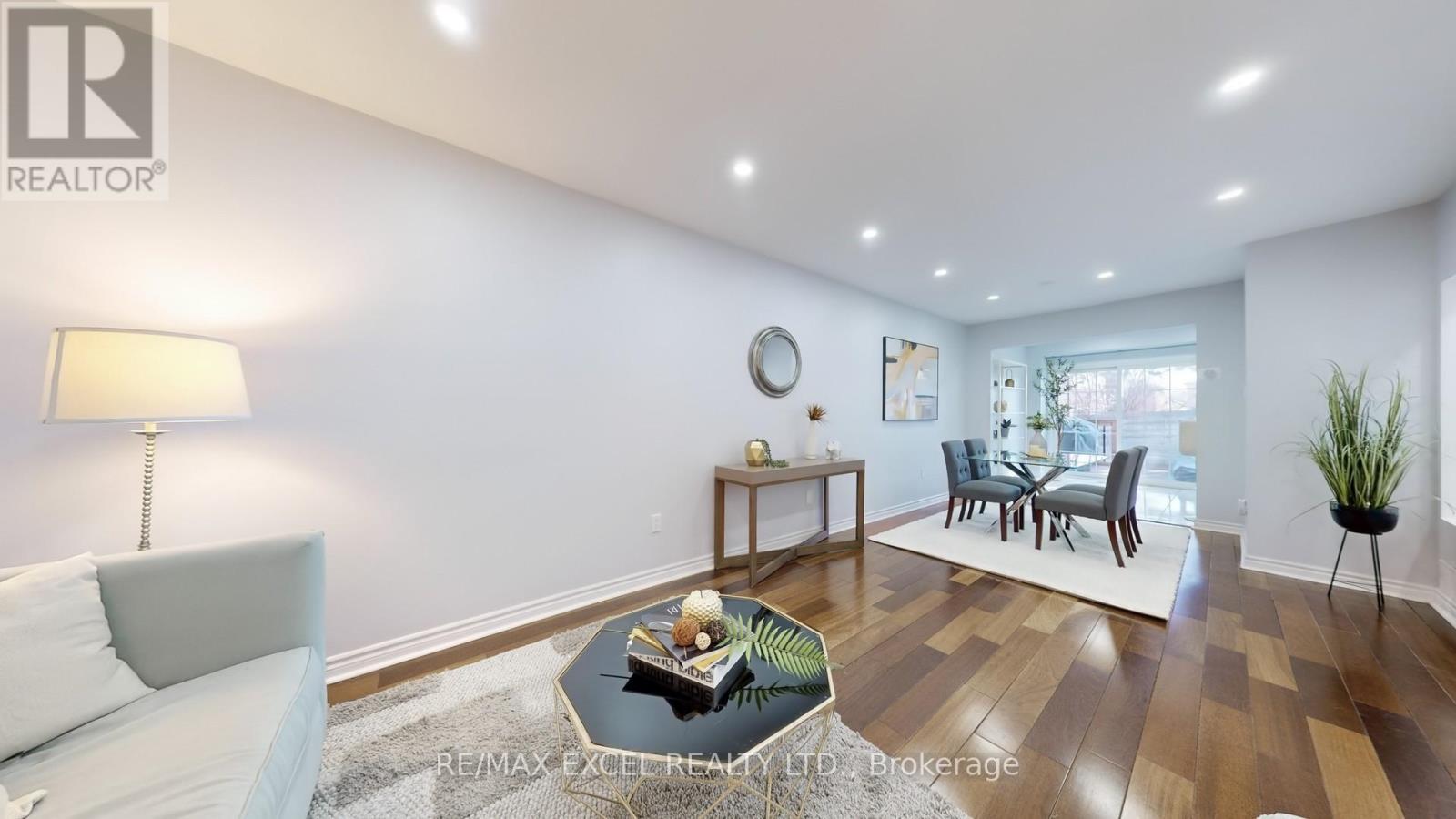 












73 MCCABE CRESCENT

,
Vaughan (Lakeview Estates),




Ontario
L4J2S6

