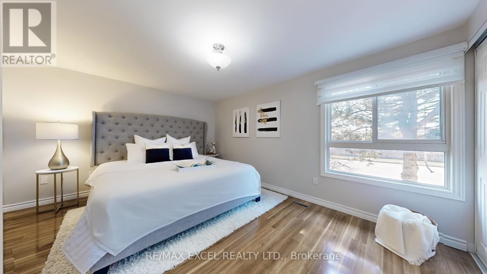 












73 MCCABE CRESCENT

,
Vaughan (Lakeview Estates),




Ontario
L4J2S6

