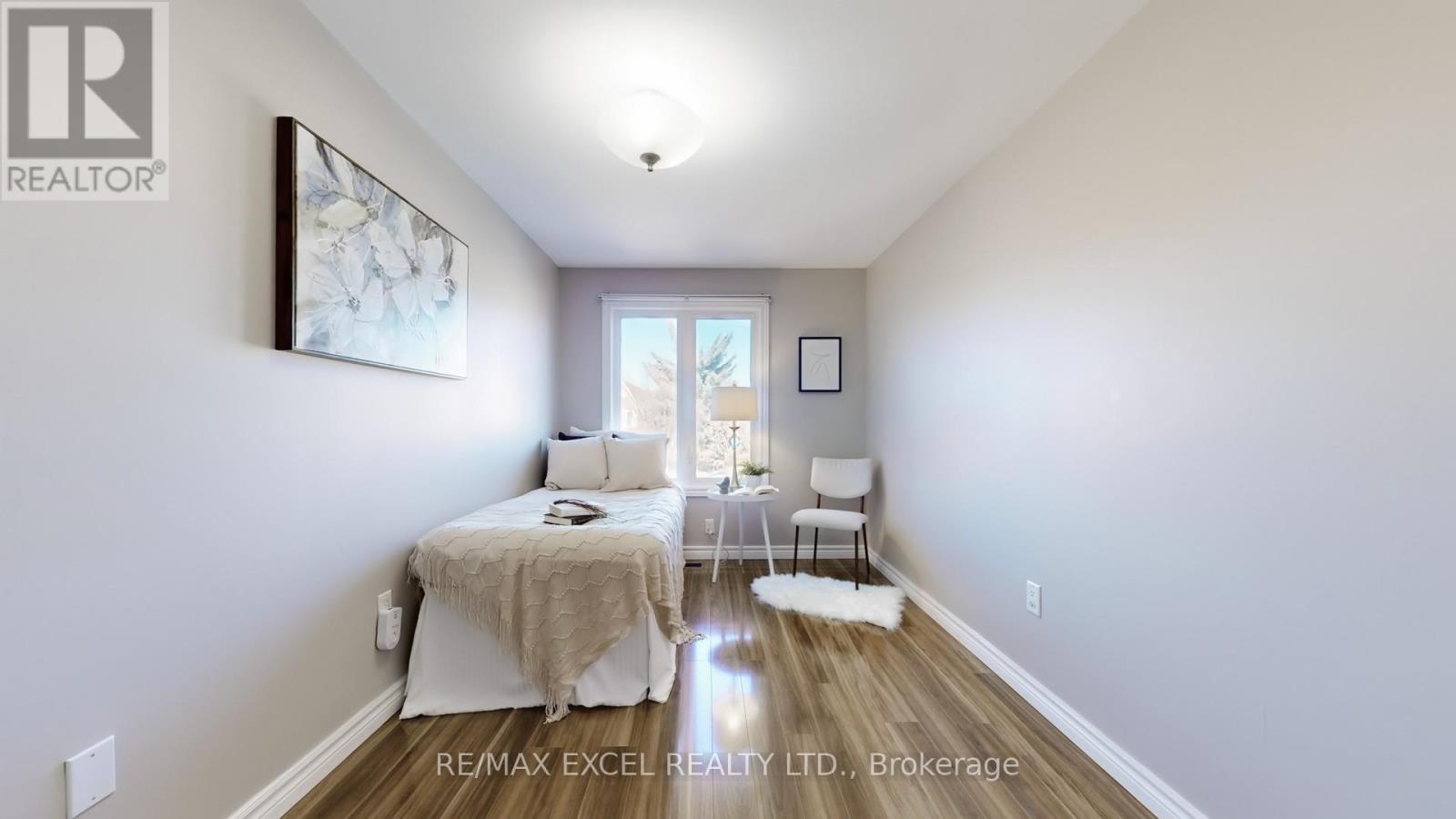 












73 MCCABE CRESCENT

,
Vaughan (Lakeview Estates),




Ontario
L4J2S6

