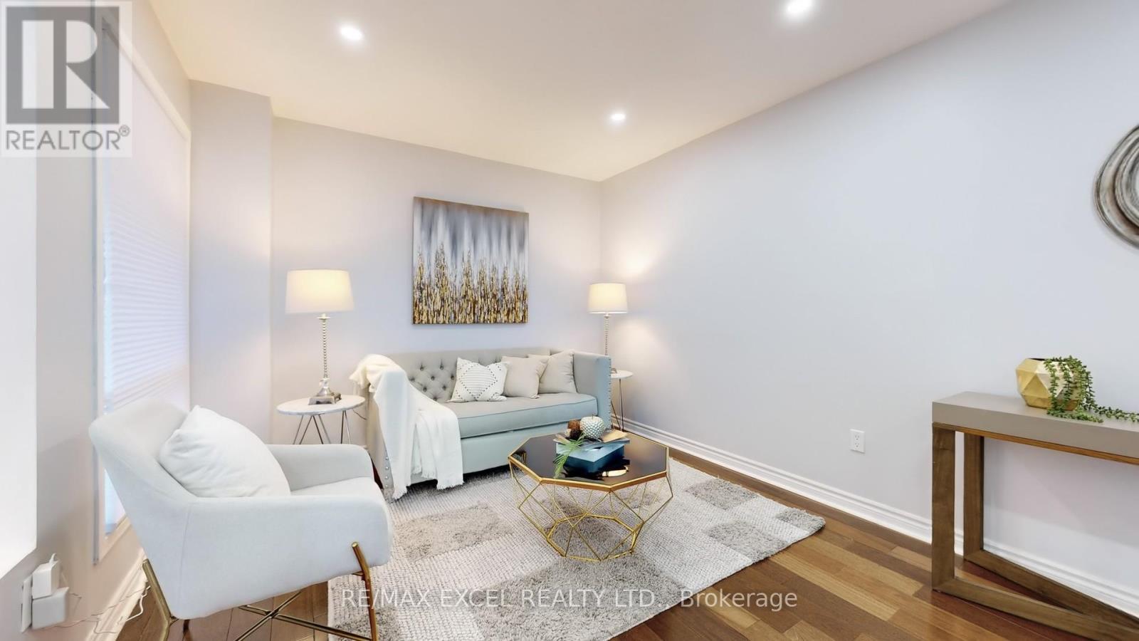 












73 MCCABE CRESCENT

,
Vaughan (Lakeview Estates),




Ontario
L4J2S6

