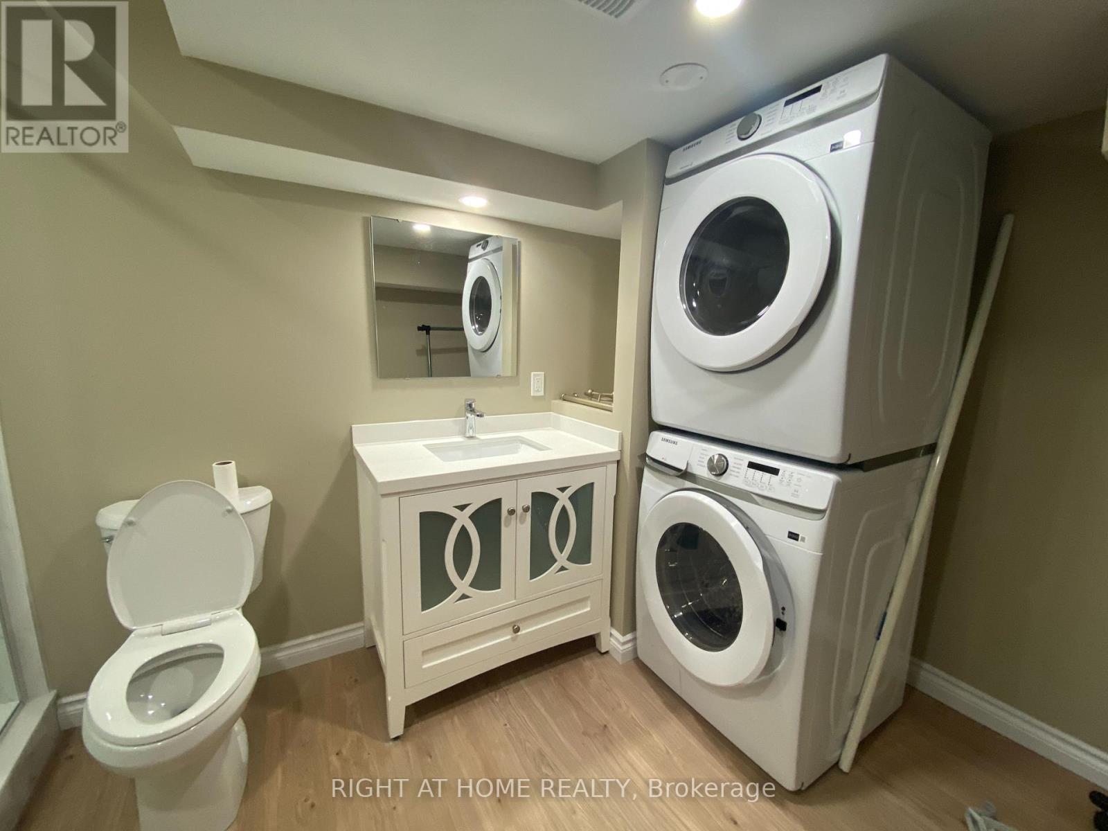












BSMT - 22 THATCHER CRESCENT

,
East Gwillimbury,




Ontario
L9N0B8

