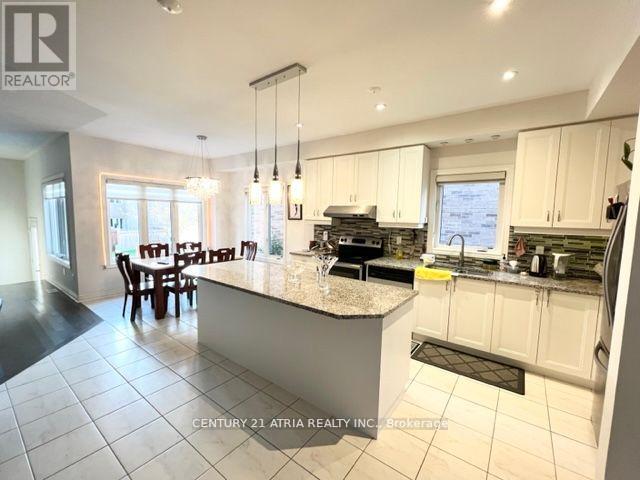 












102 PEARL LAKE ROAD

,
Markham (Cornell),




Ontario
L6B1A8

