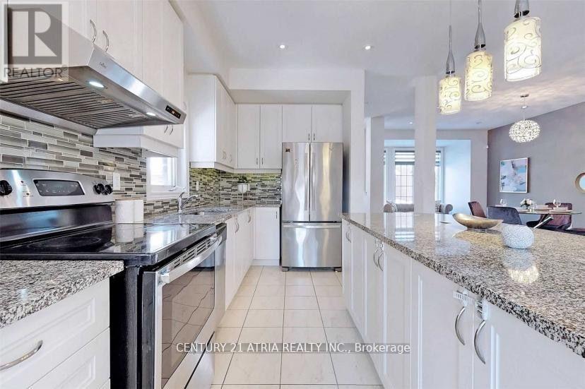 












102 PEARL LAKE ROAD

,
Markham (Cornell),




Ontario
L6B1A8

