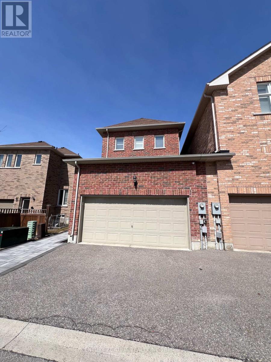 












102 PEARL LAKE ROAD

,
Markham (Cornell),




Ontario
L6B1A8

