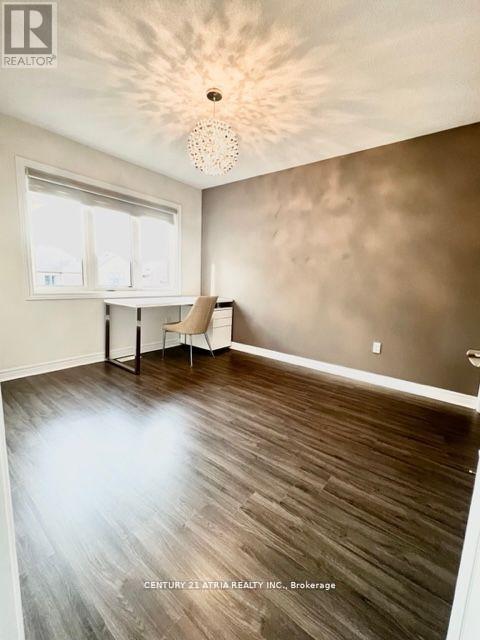 












102 PEARL LAKE ROAD

,
Markham (Cornell),




Ontario
L6B1A8

