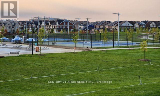












102 PEARL LAKE ROAD

,
Markham (Cornell),




Ontario
L6B1A8

