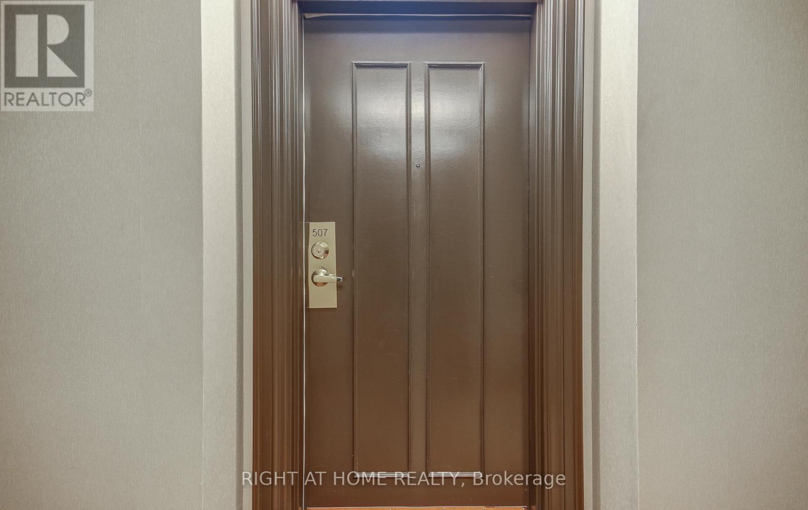 












507 - 33 WELDRICK ROAD E

,
Richmond Hill (Observatory),




Ontario
L4C8W4

