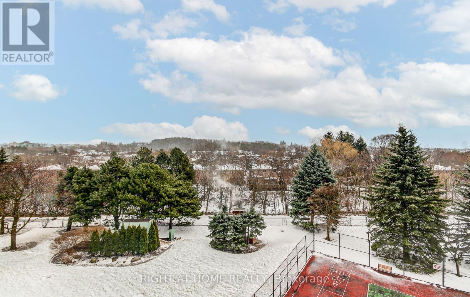 












507 - 33 WELDRICK ROAD E

,
Richmond Hill (Observatory),




Ontario
L4C8W4

