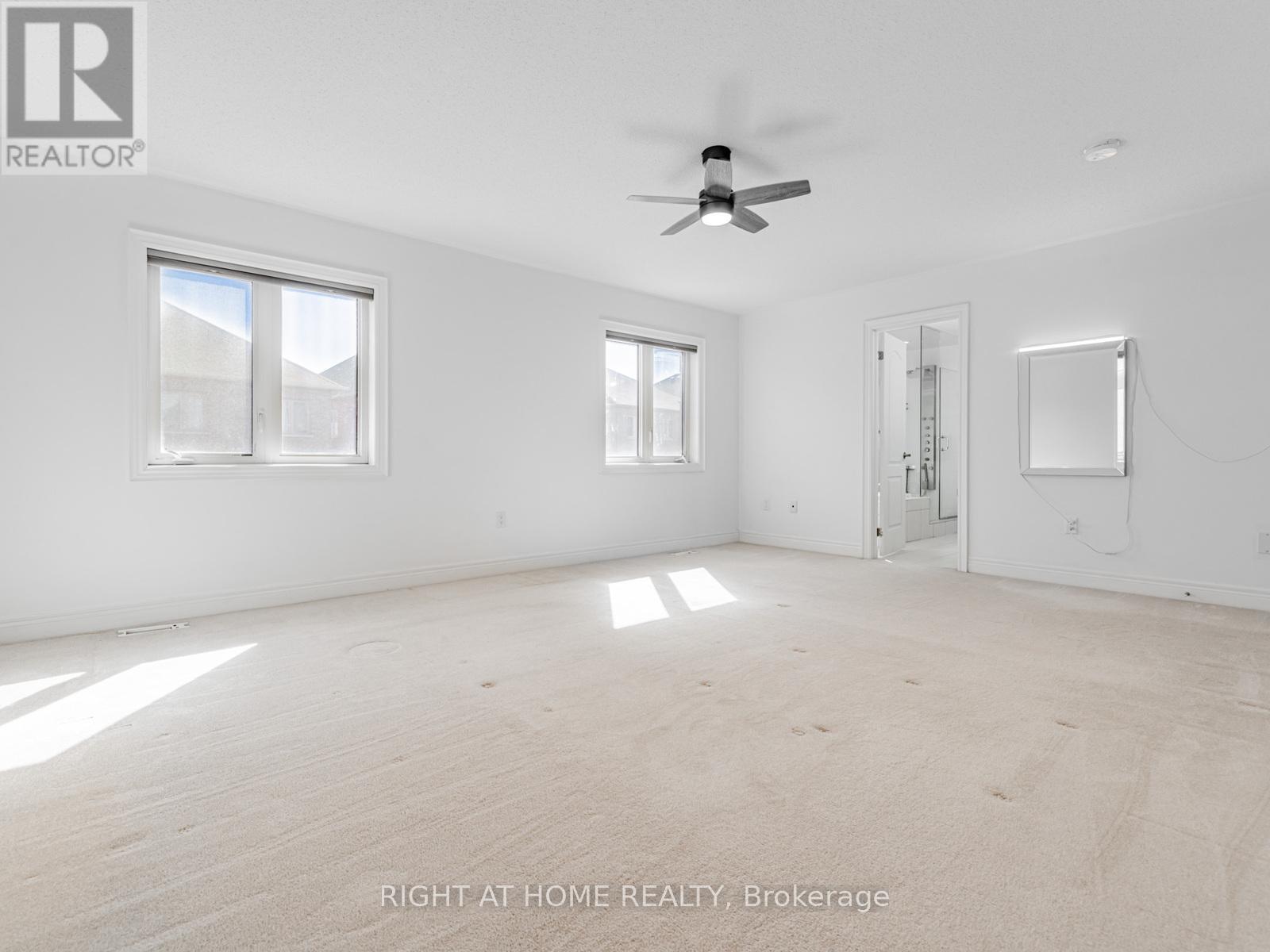 












214 STEVENSON CRESCENT

,
Bradford West Gwillimbury (Bradford),




Ontario
L3Z0T1

