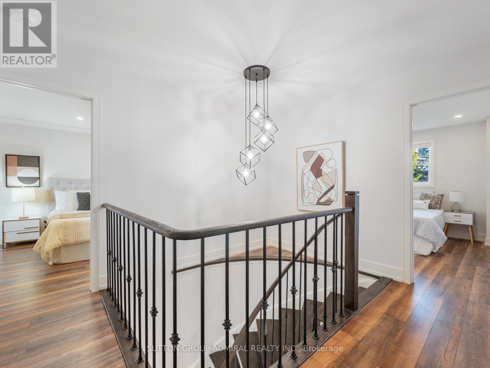 












97 GOLF LINKS DRIVE

,
Aurora (Aurora Highlands),




Ontario
L4G3V4

