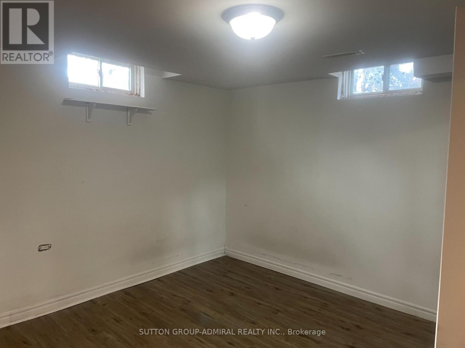 












(LOWER-LEVEL) - 97 CARRINGTON DRIVE

,
Richmond Hill (Mill Pond),




Ontario
L4C7X8

