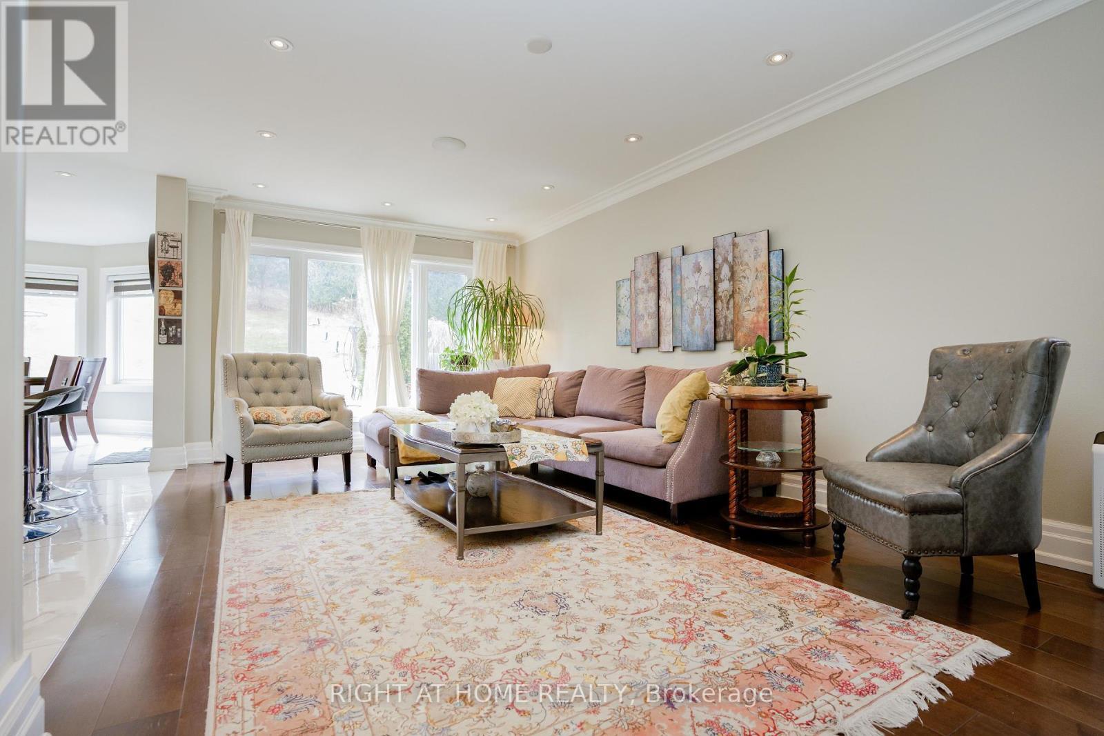 












48 VAUGHAN MILLS ROAD N

,
Vaughan (Elder Mills),




Ontario
L4H1C8

