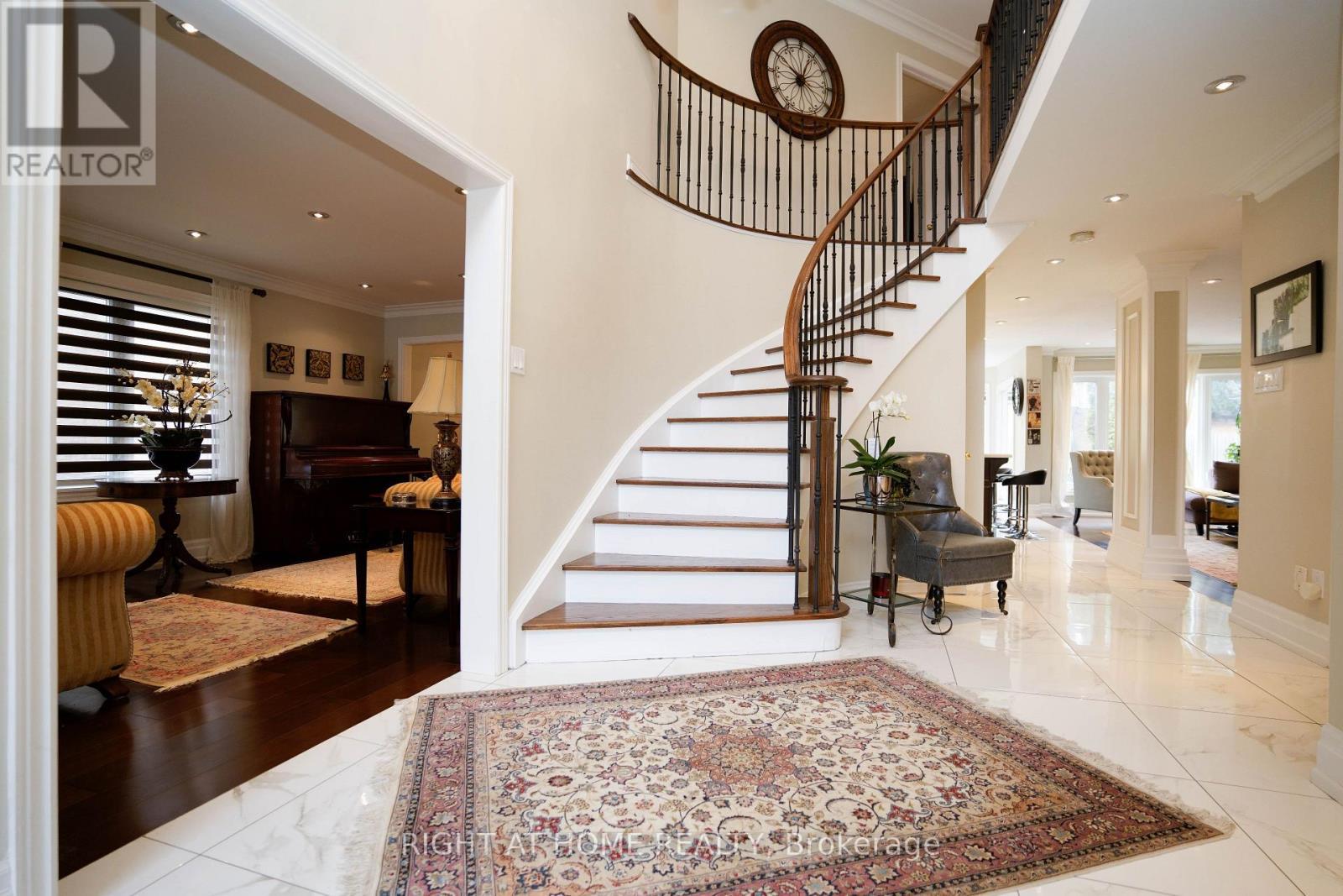 












48 VAUGHAN MILLS ROAD N

,
Vaughan (Elder Mills),




Ontario
L4H1C8

