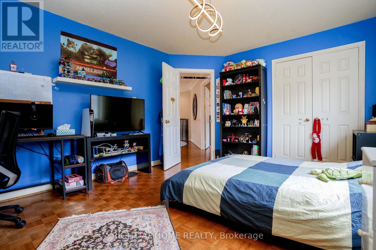 












48 VAUGHAN MILLS ROAD N

,
Vaughan (Elder Mills),




Ontario
L4H1C8

