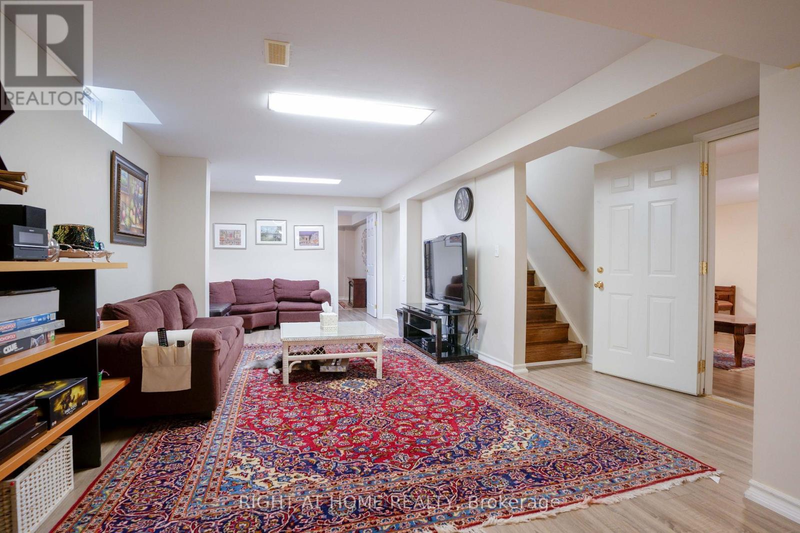 












48 VAUGHAN MILLS ROAD N

,
Vaughan (Elder Mills),




Ontario
L4H1C8

