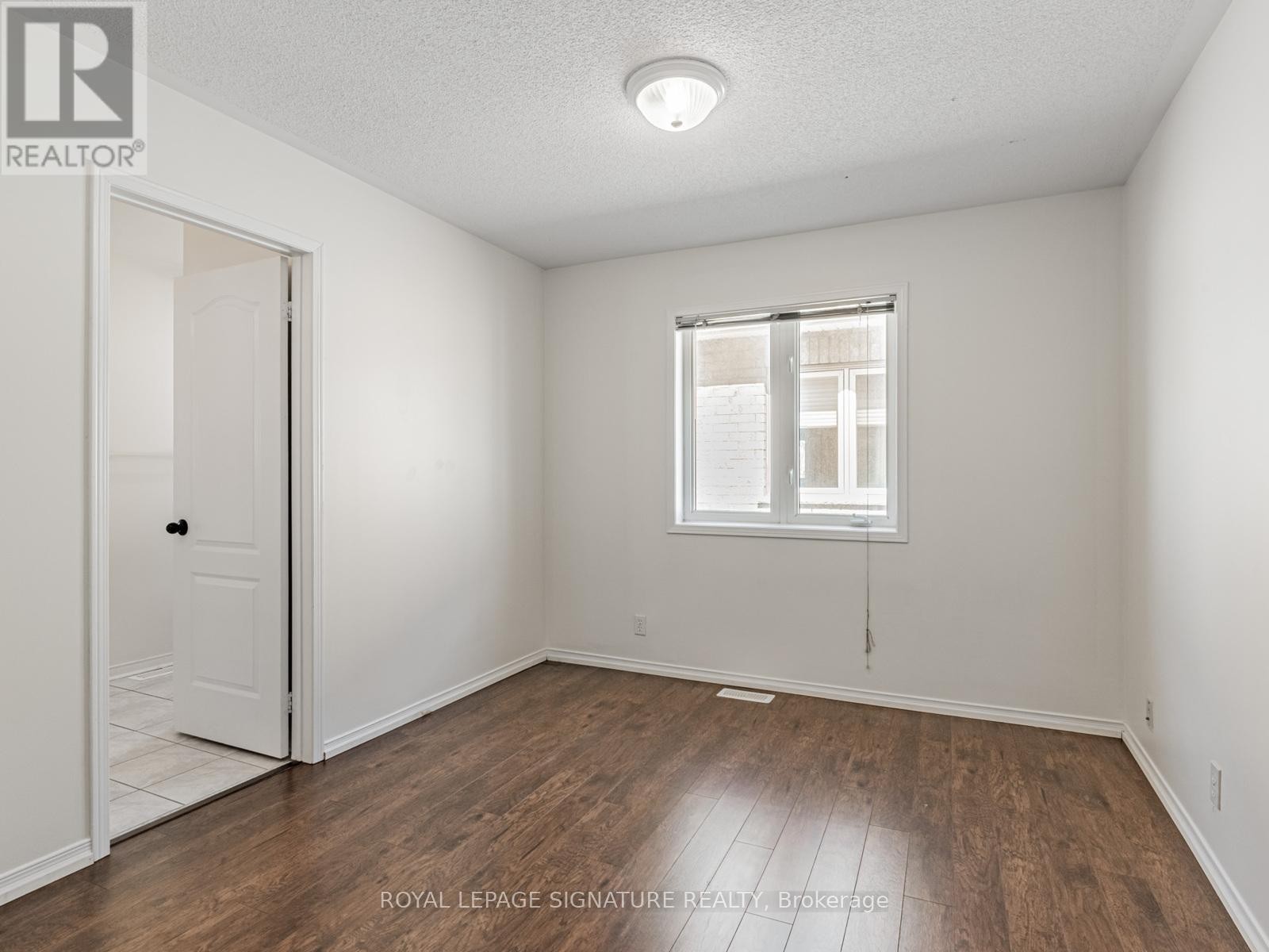 












33 BILBERRY CRESCENT

,
Richmond Hill (Rouge Woods),




Ontario
L4S2M4

