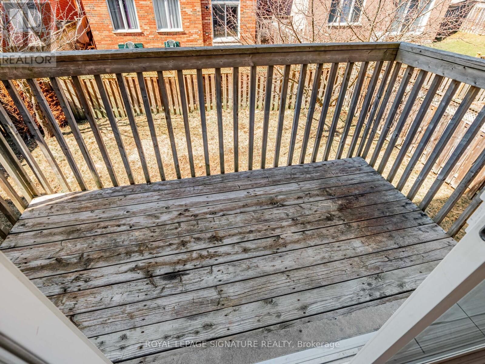 












33 BILBERRY CRESCENT

,
Richmond Hill (Rouge Woods),




Ontario
L4S2M4

