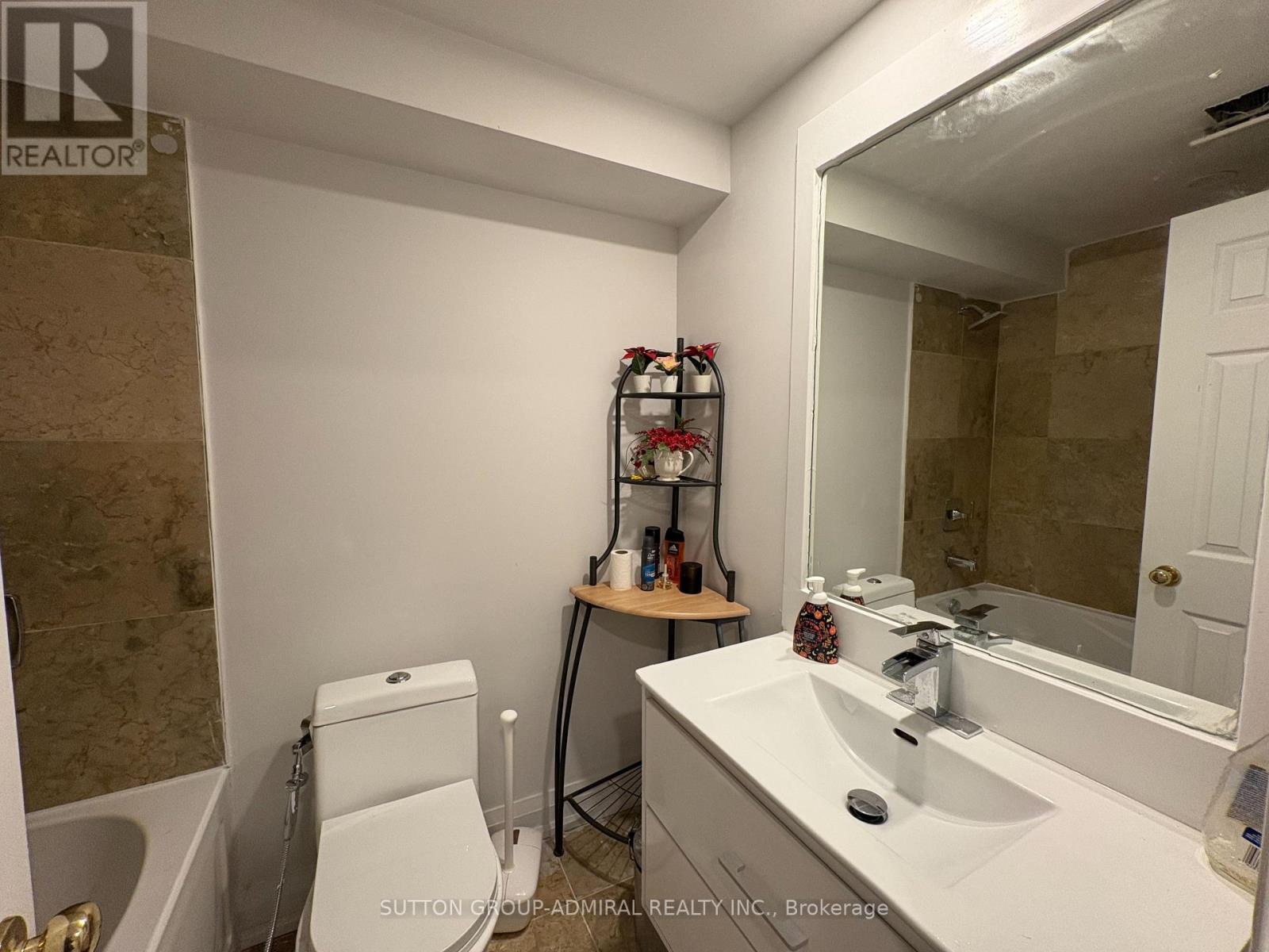 












29 ROXBOROUGH LANE

,
Vaughan (Uplands),




Ontario
L4J4T1

