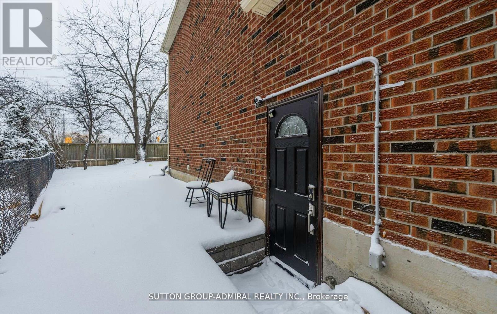 












29 ROXBOROUGH LANE

,
Vaughan (Uplands),




Ontario
L4J4T1

