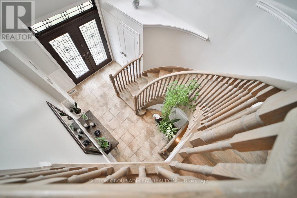












15 JOCADA COURT

,
Richmond Hill (Oak Ridges),




Ontario
L4E0Z5

