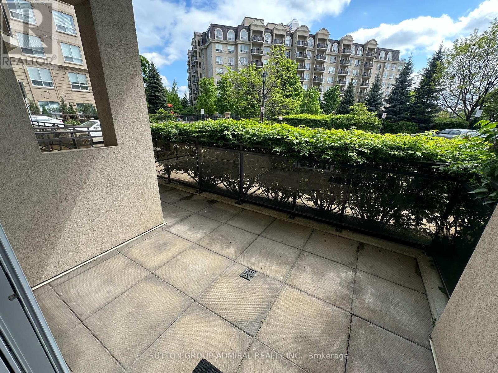 












114 - 2 MAISON PARC COURT

,
Vaughan (Lakeview Estates),




Ontario
L4J9K5

