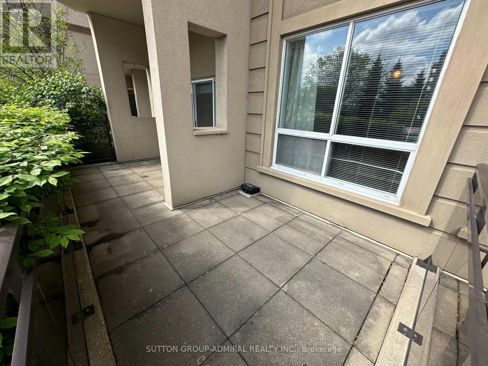 












114 - 2 MAISON PARC COURT

,
Vaughan (Lakeview Estates),




Ontario
L4J9K5


