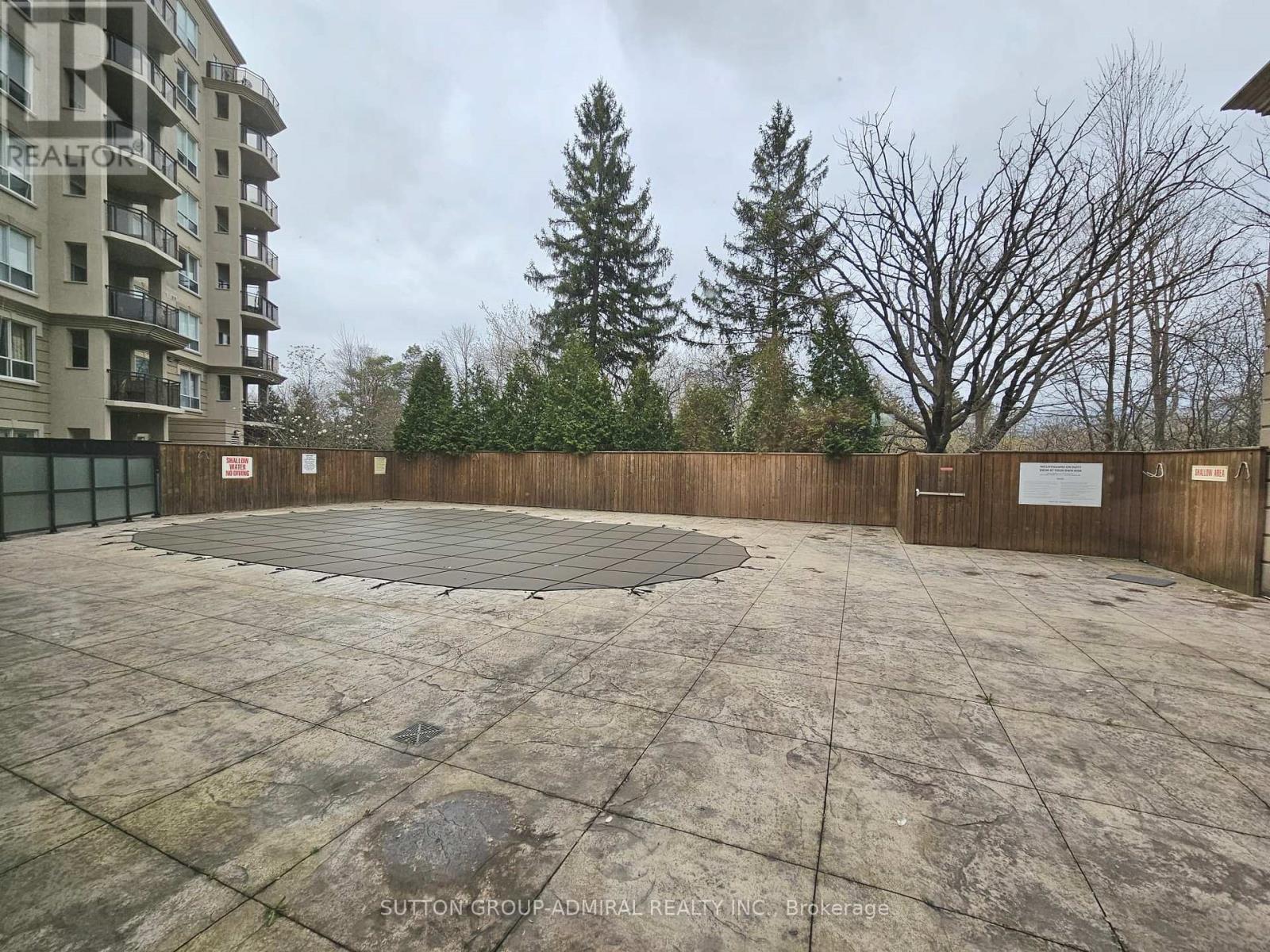 












114 - 2 MAISON PARC COURT

,
Vaughan (Lakeview Estates),




Ontario
L4J9K5

