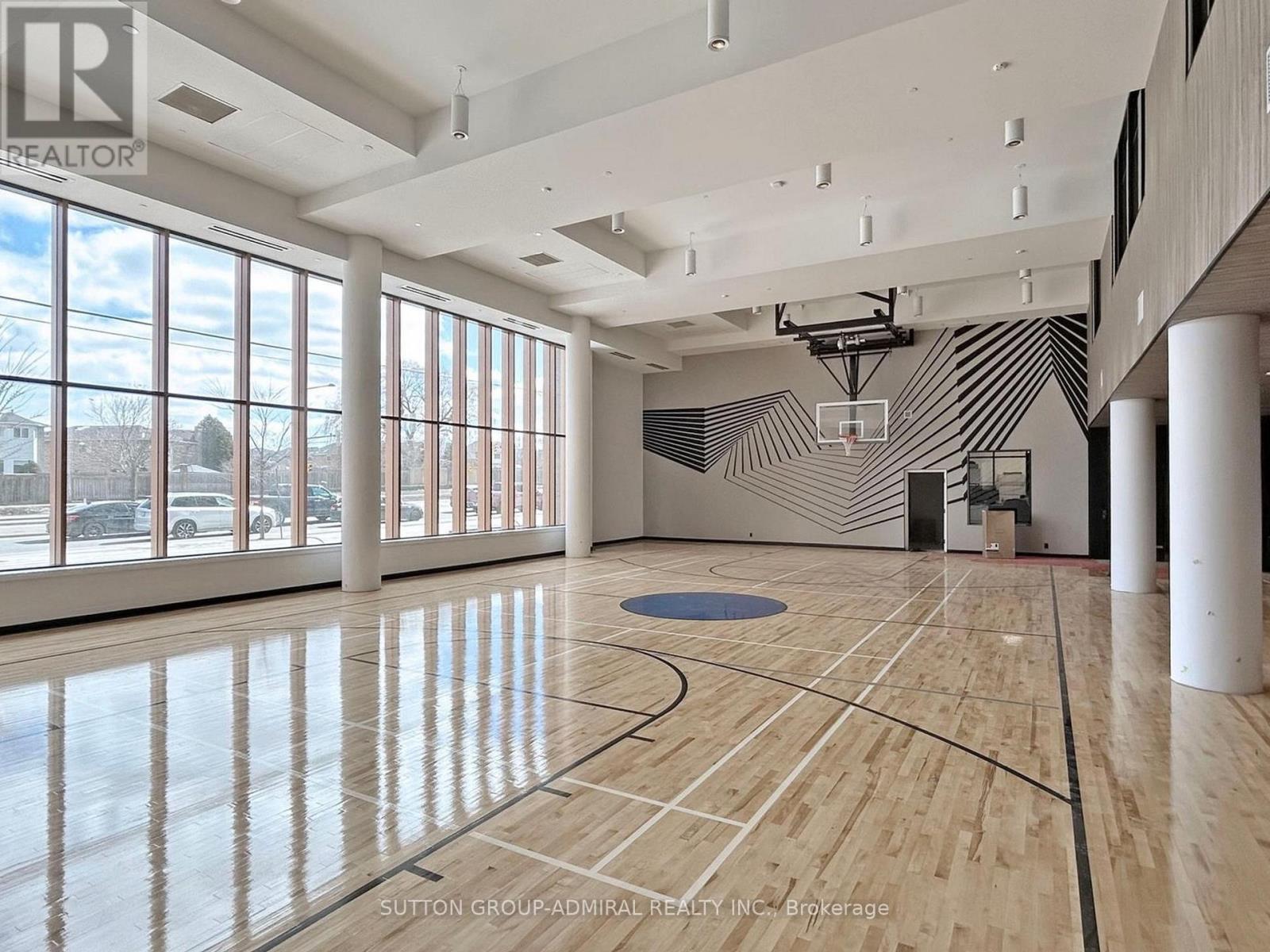 












403 - 7950 BATHURST STREET

,
Vaughan (Beverley Glen),




Ontario
L4J0L4

