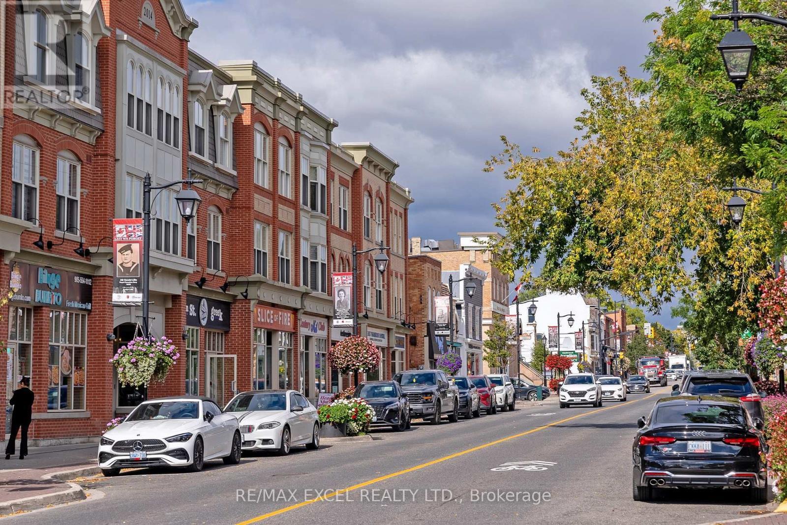 












327 - 68 MAIN STREET

,
Markham (Markham Village),




Ontario
L3P0N5

