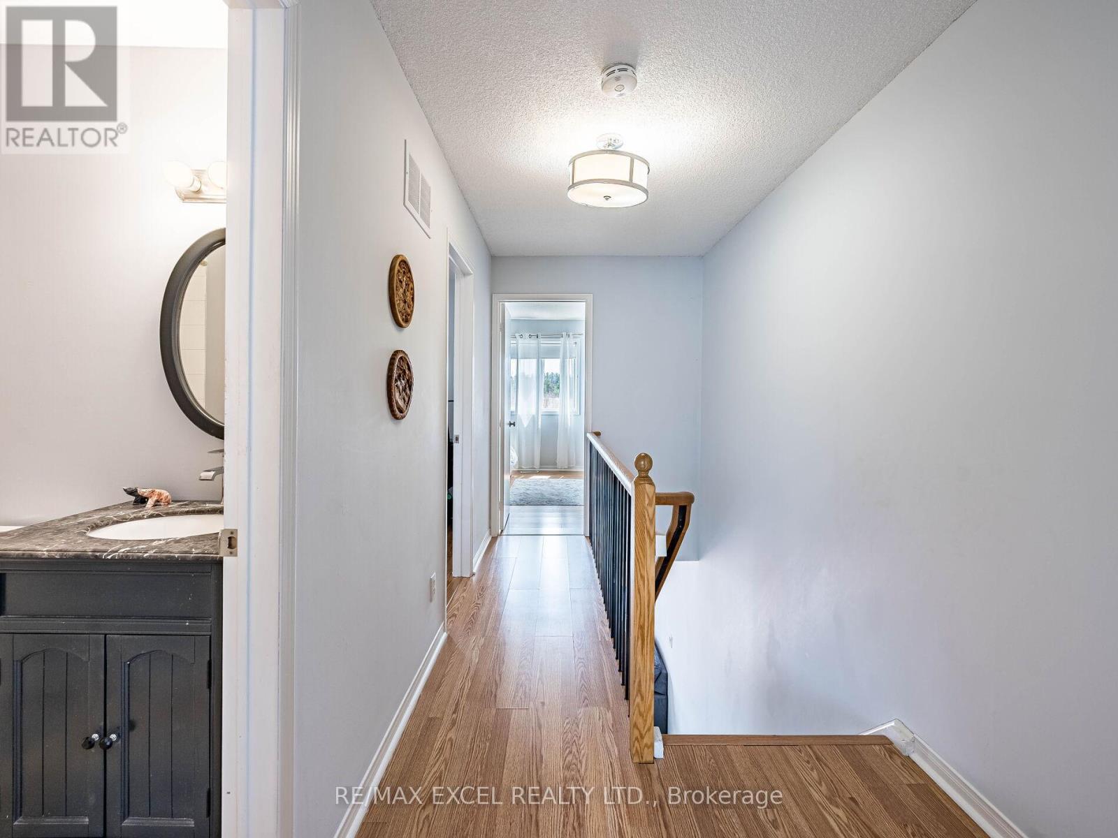 












97 WILLIAM CURTIS CIRCLE

,
Newmarket (Gorham-College Manor),




Ontario
L3Y8L8

