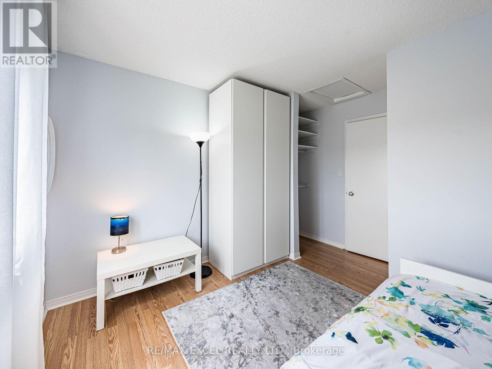 












97 WILLIAM CURTIS CIRCLE

,
Newmarket (Gorham-College Manor),




Ontario
L3Y8L8

