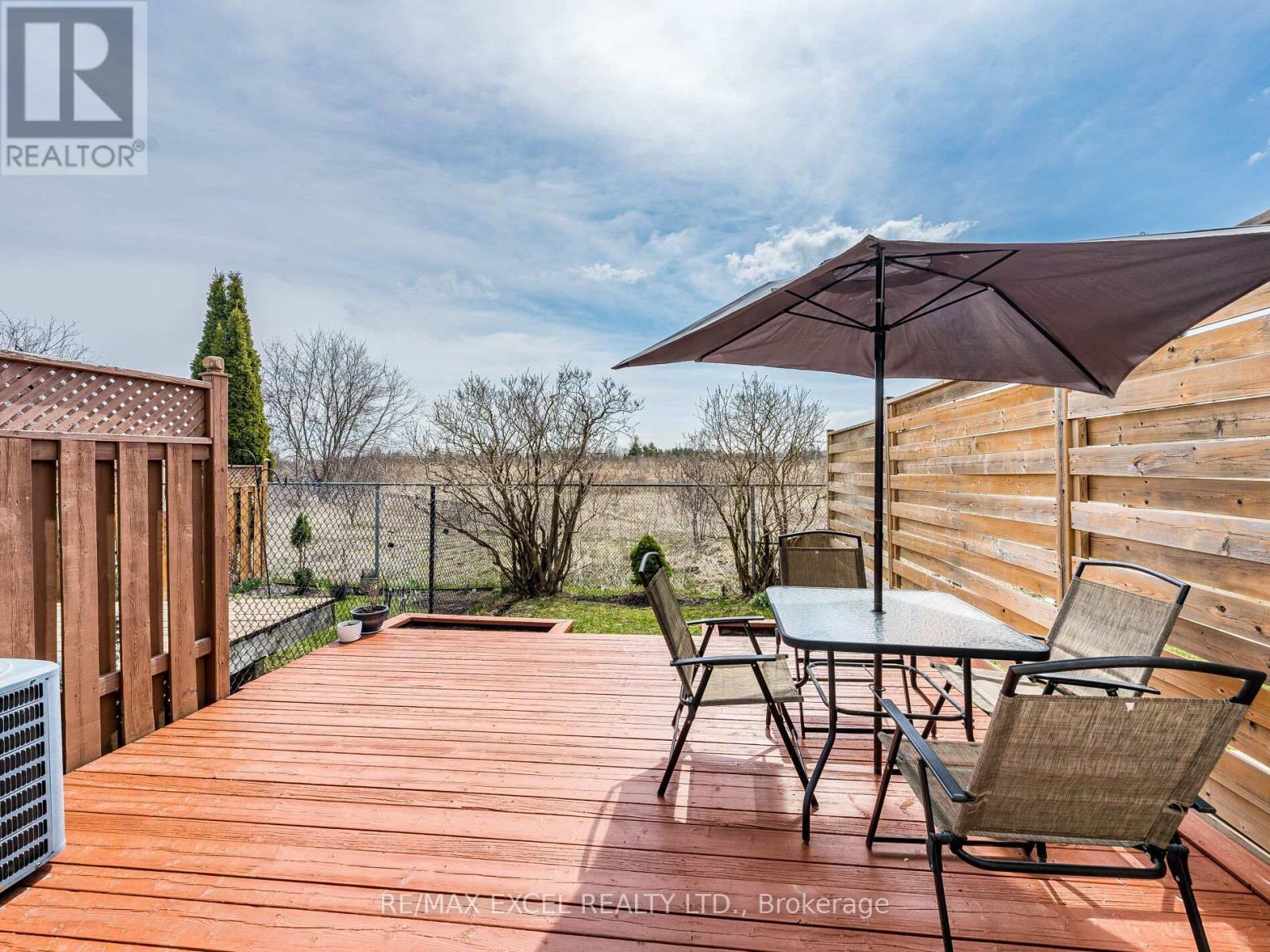 












97 WILLIAM CURTIS CIRCLE

,
Newmarket (Gorham-College Manor),




Ontario
L3Y8L8

