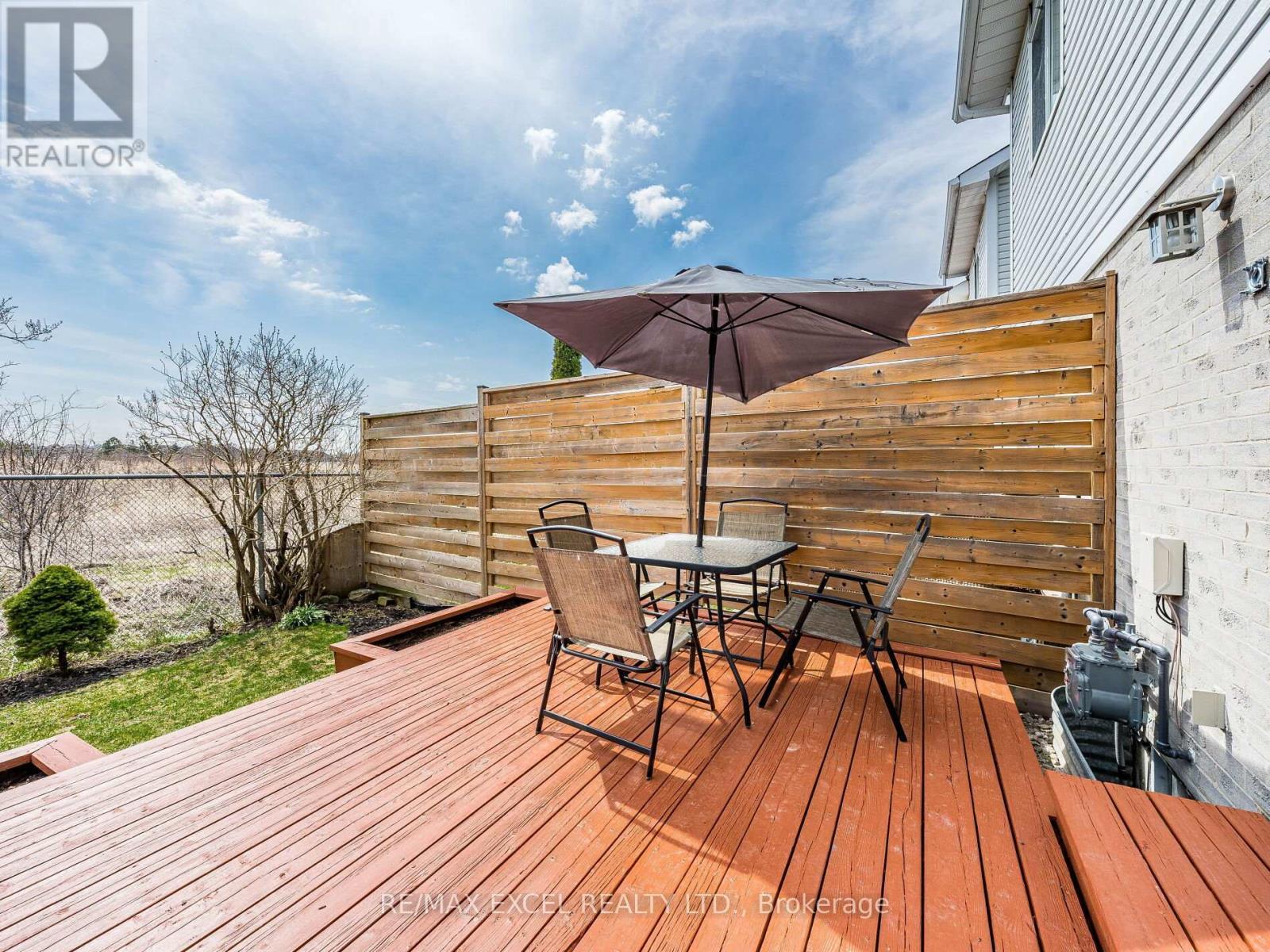 












97 WILLIAM CURTIS CIRCLE

,
Newmarket (Gorham-College Manor),




Ontario
L3Y8L8

