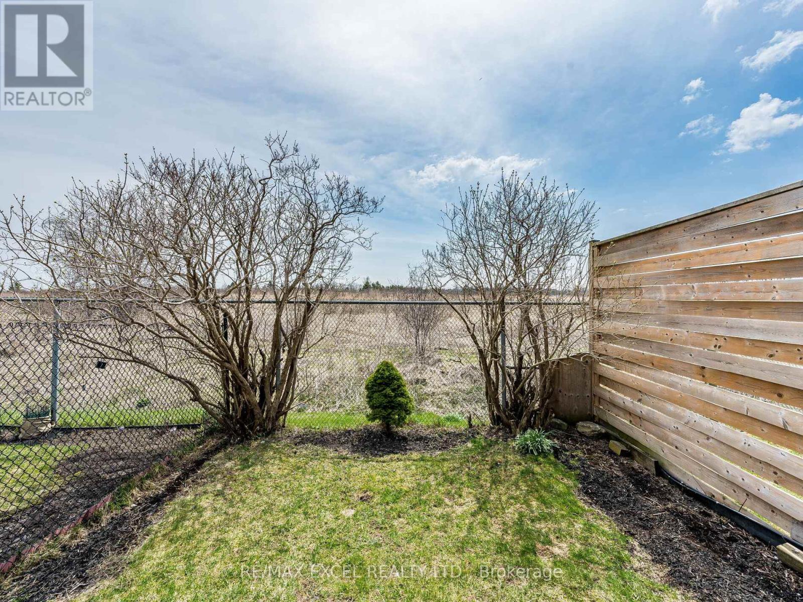 












97 WILLIAM CURTIS CIRCLE

,
Newmarket (Gorham-College Manor),




Ontario
L3Y8L8

