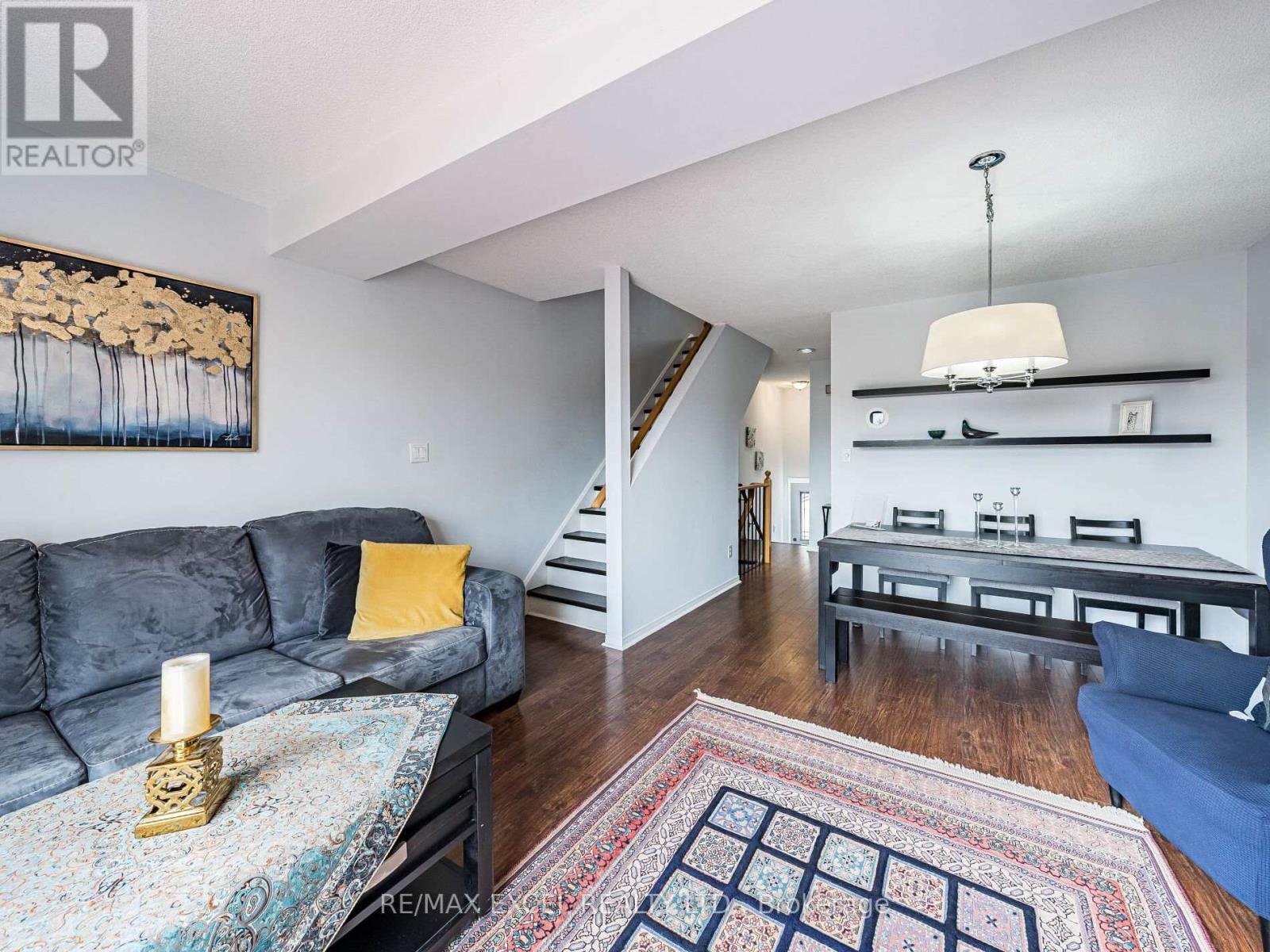 












97 WILLIAM CURTIS CIRCLE

,
Newmarket (Gorham-College Manor),




Ontario
L3Y8L8

