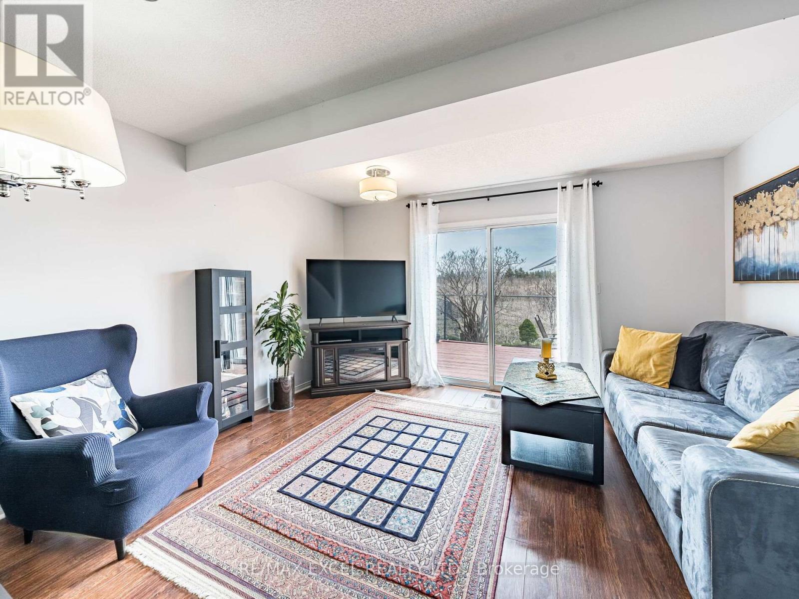 












97 WILLIAM CURTIS CIRCLE

,
Newmarket (Gorham-College Manor),




Ontario
L3Y8L8

