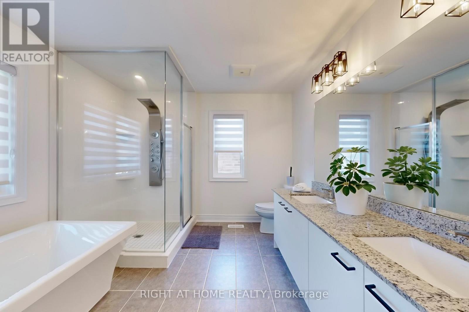 












1348 BLACKMORE STREET

,
Innisfil (Alcona),




Ontario
L9S0P2

