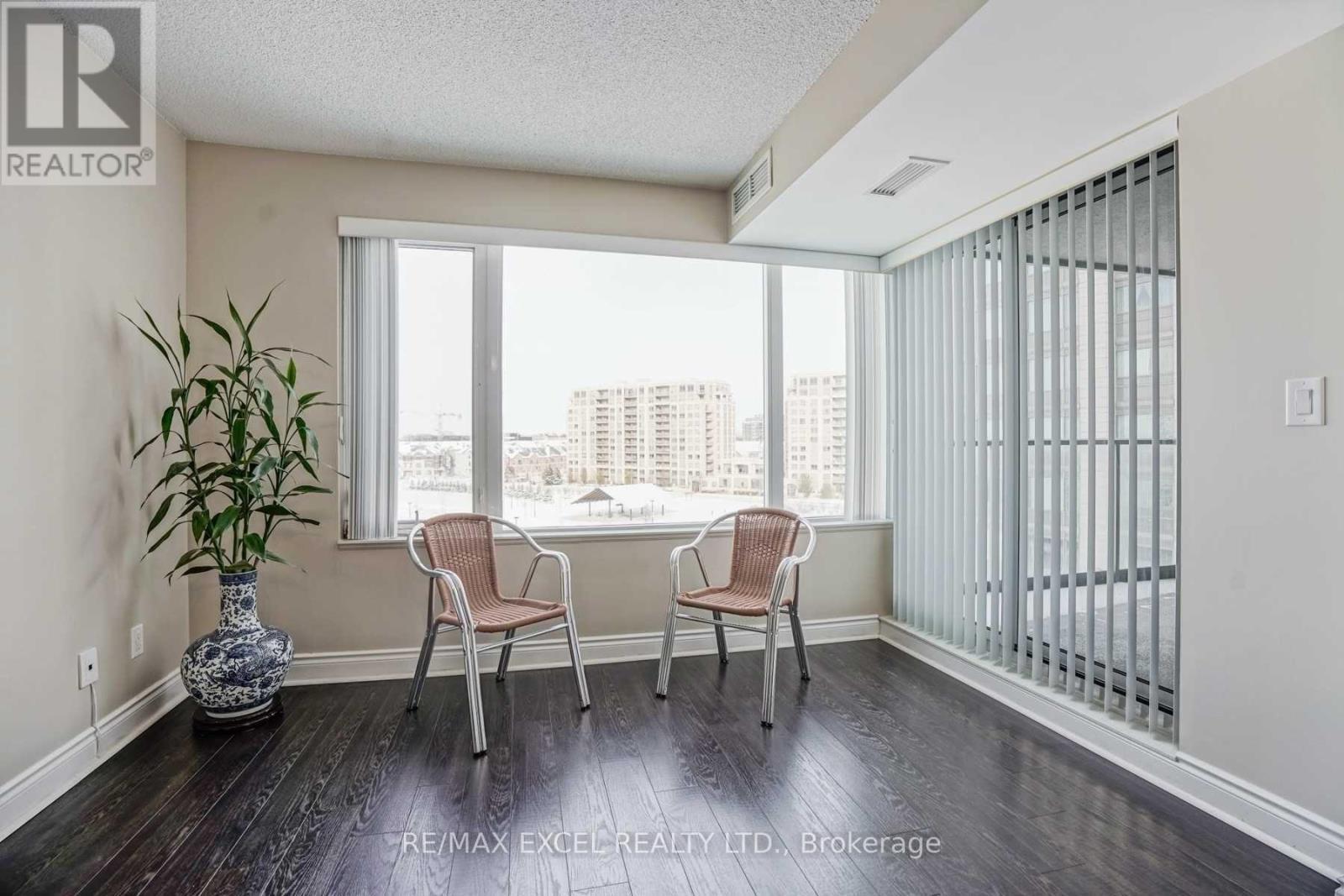 












806 - 253 SOUTH PARK ROAD

,
Markham (Commerce Valley),




Ontario
L3T0B4

