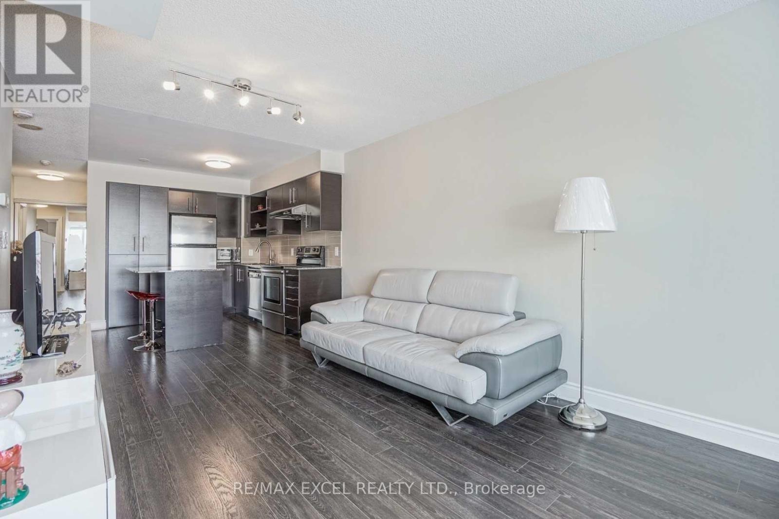












806 - 253 SOUTH PARK ROAD

,
Markham (Commerce Valley),




Ontario
L3T0B4

