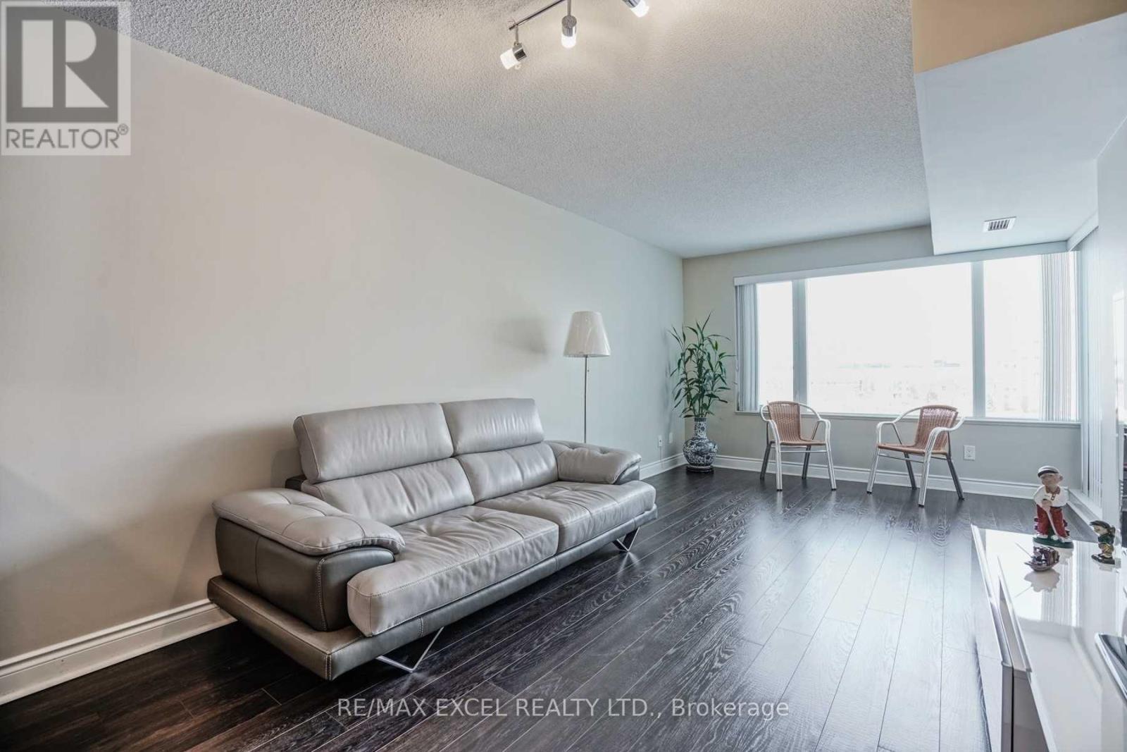












806 - 253 SOUTH PARK ROAD

,
Markham (Commerce Valley),




Ontario
L3T0B4


