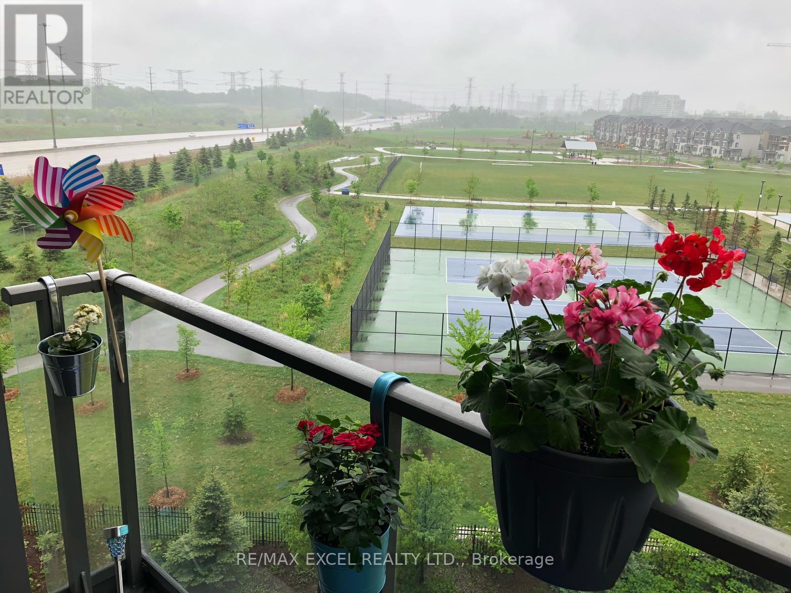 












806 - 253 SOUTH PARK ROAD

,
Markham (Commerce Valley),




Ontario
L3T0B4

