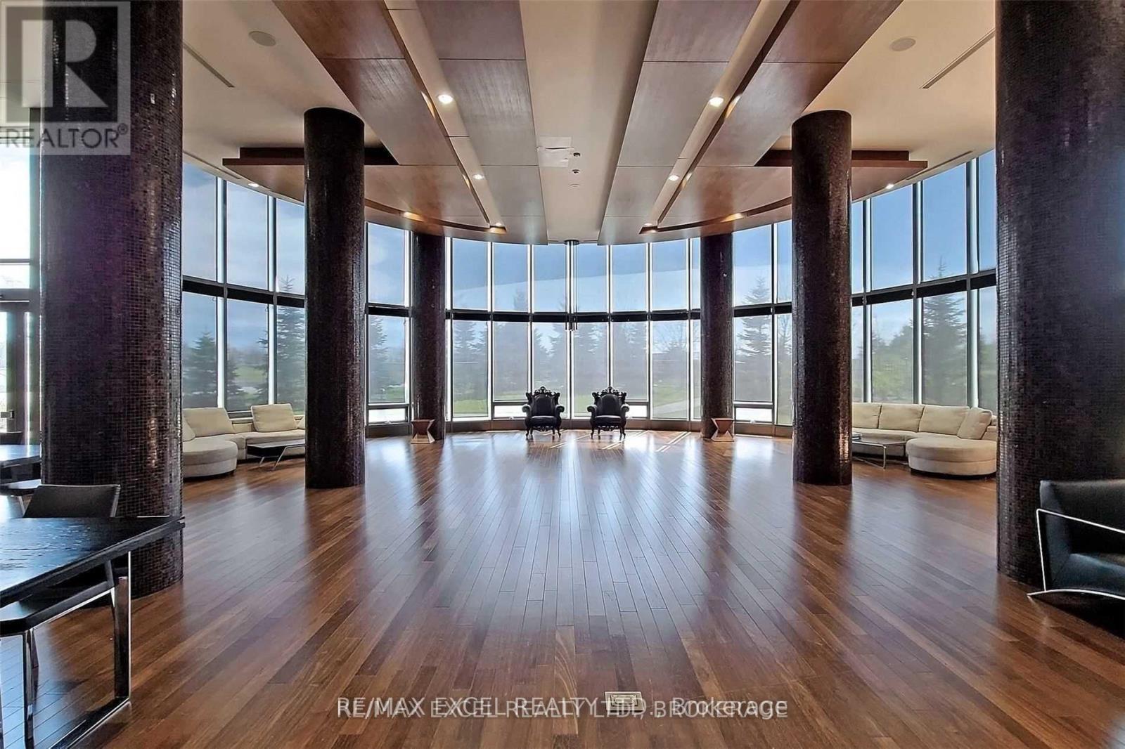 












806 - 253 SOUTH PARK ROAD

,
Markham (Commerce Valley),




Ontario
L3T0B4

