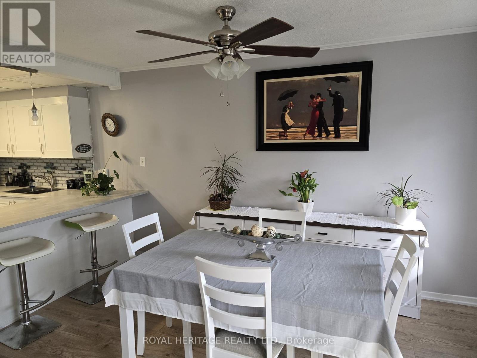 












303 - 166 OLIVE STREET

,
East Gwillimbury (Holland Landing),




Ontario
L9N1M9

