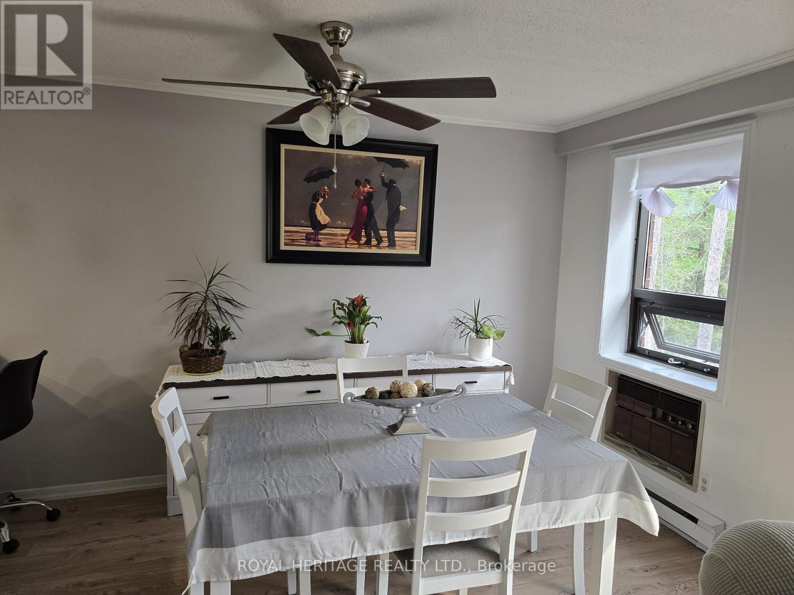 












303 - 166 OLIVE STREET

,
East Gwillimbury (Holland Landing),




Ontario
L9N1M9

