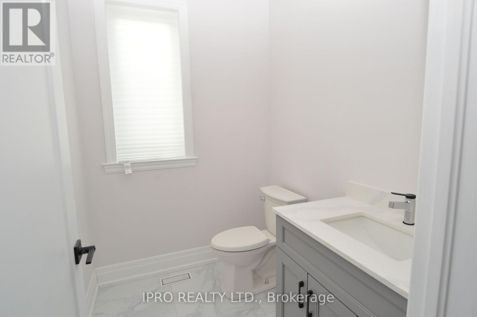 












44 ALBERT STREET W

,
New Tecumseth (Alliston),




Ontario
L9R1H2

