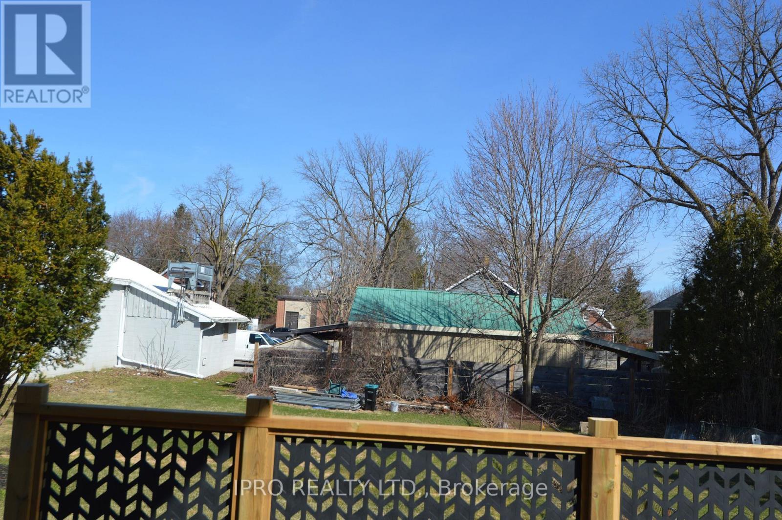 












44 ALBERT STREET W

,
New Tecumseth (Alliston),




Ontario
L9R1H2

